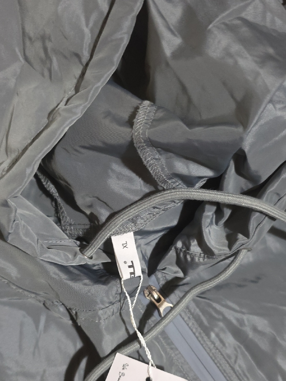 Women's Hooded Utility Jacket in Gray - Picture 7 of 7